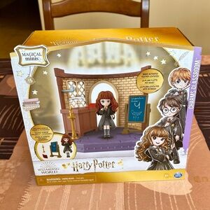Wizarding World Harry Potter Magical Minis Charms Classroom